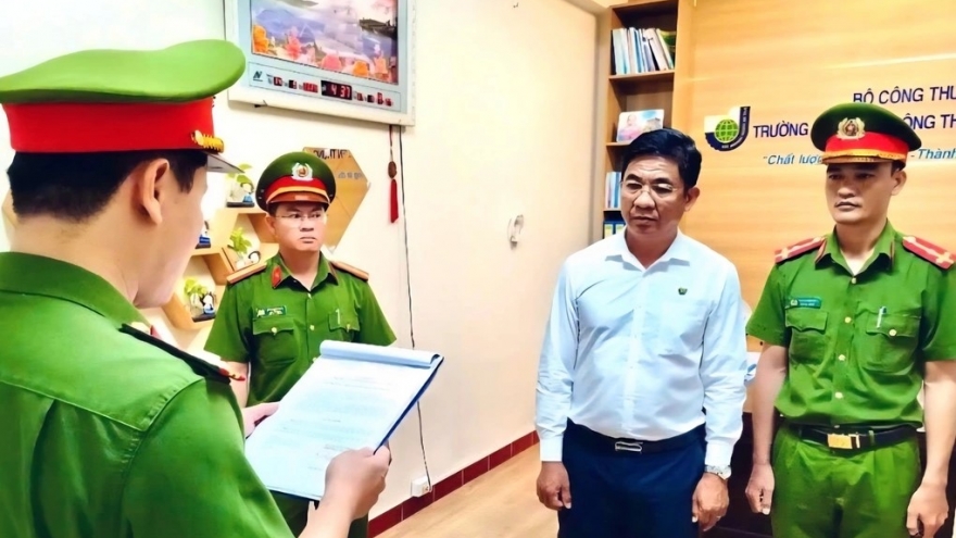 Hiệu trưởng Trường cao đẳng Công Thương miền Trung bị bắt vì thất thoát tiền tỷ